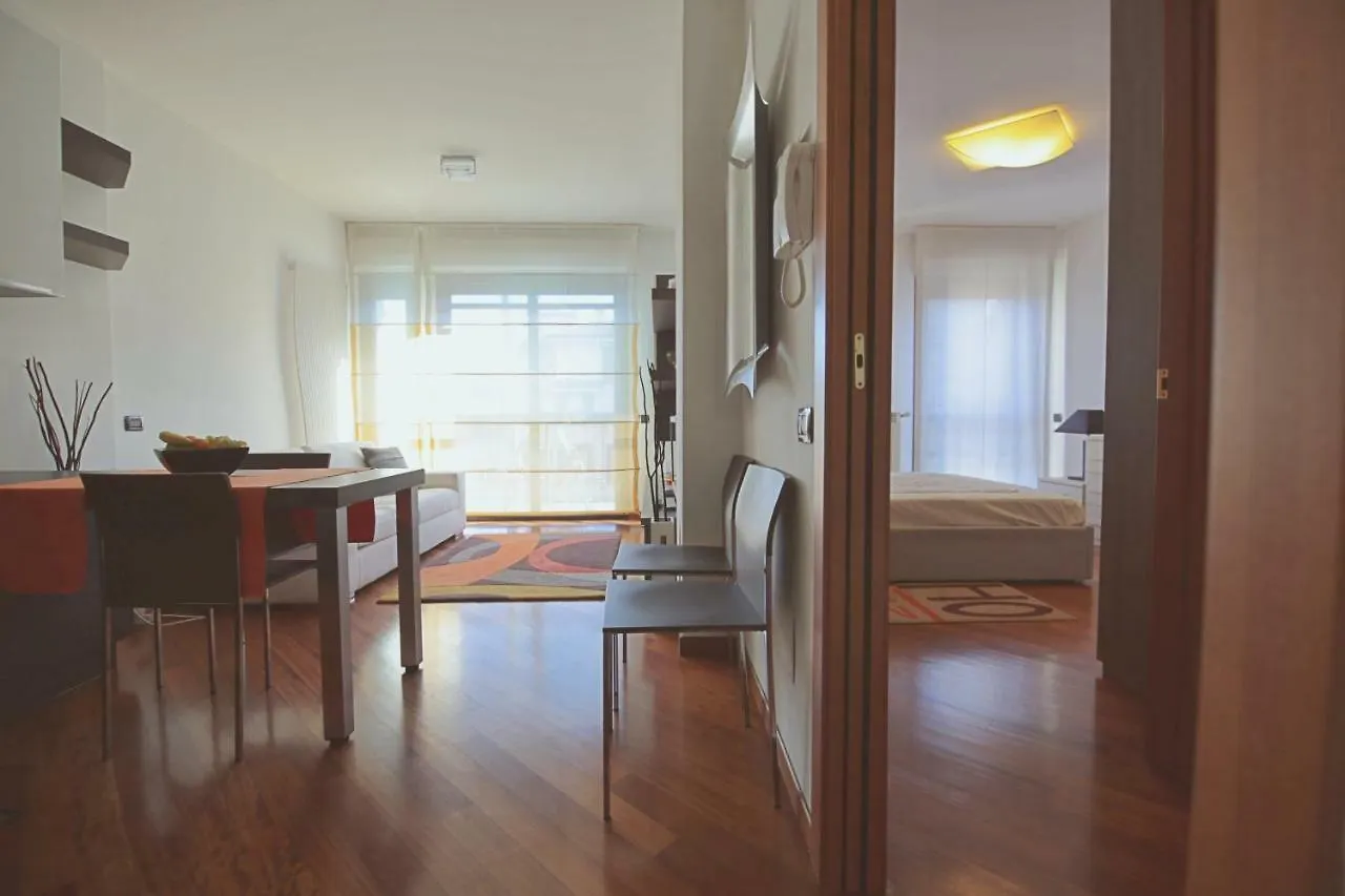 Апартаменты Orea Spiti - Charming Flat & Canal View Few Steps From Movida Милан Италия