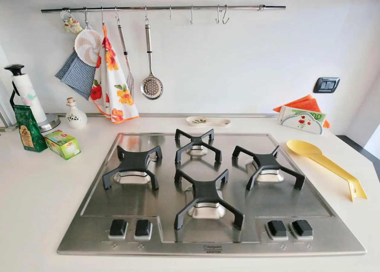 Orea Spiti - Charming Flat & Canal View Few Steps From Movida Милан Апартаменты